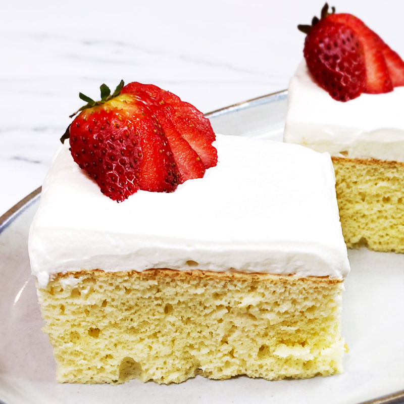 طريقة عمل تريس ليتشيه، كيك لذيذ و سهل Tres Leches Cake
